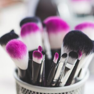 The makeup brushes.